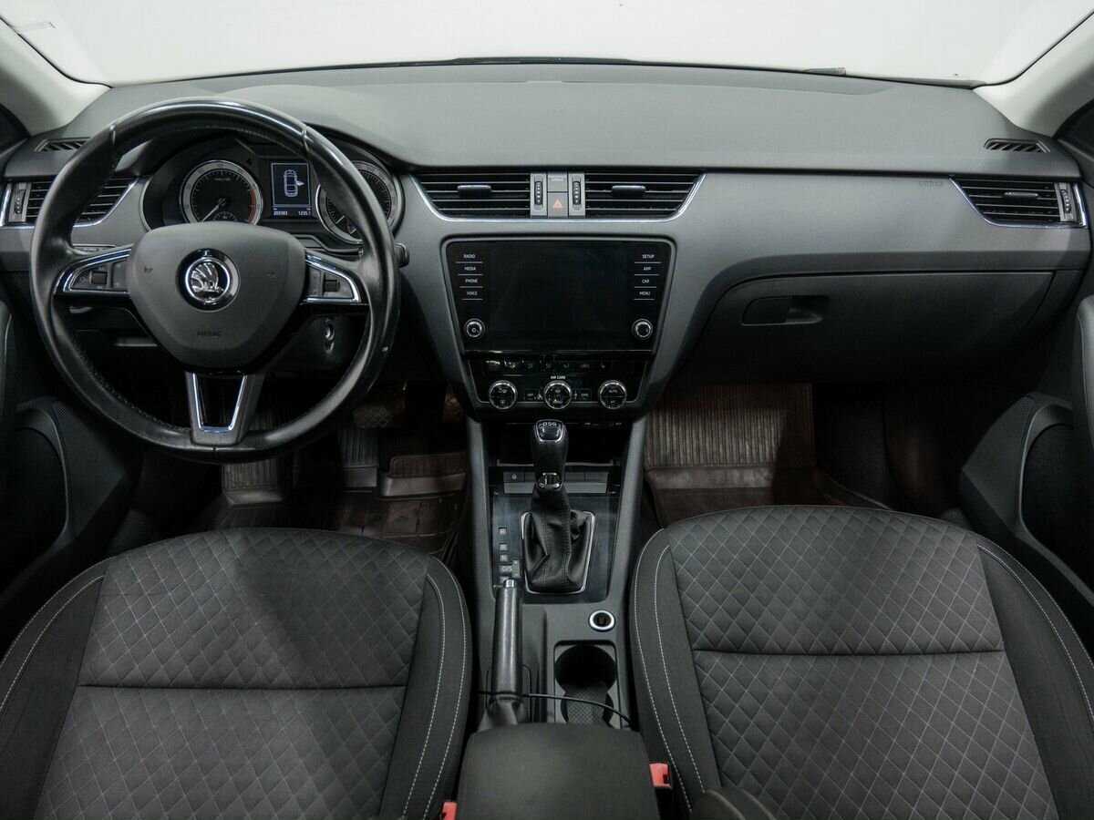 Skoda Octavia 2017 года с пробегом. Фото: #9