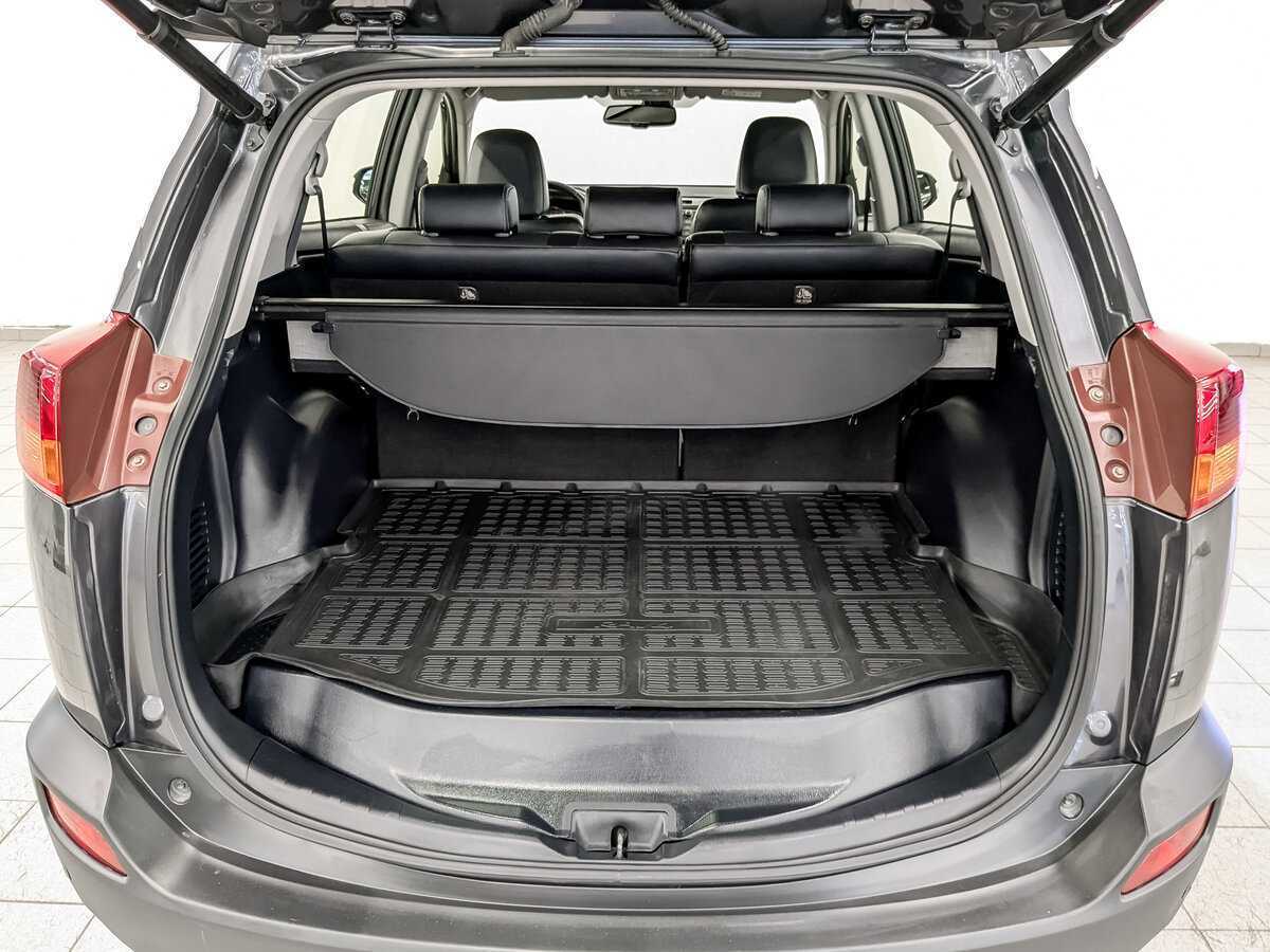 Toyota RAV4 2014 года с пробегом. Фото: #9