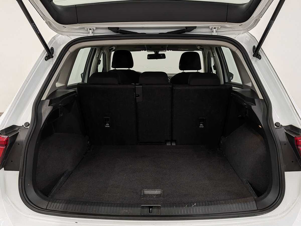 Volkswagen Tiguan 2021 года с пробегом. Фото: #9