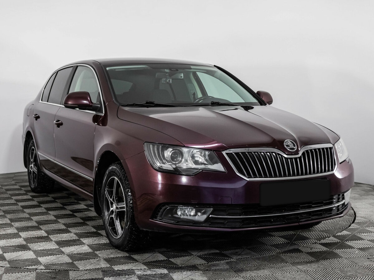 Skoda Superb 2014 года с пробегом. Фото: #2