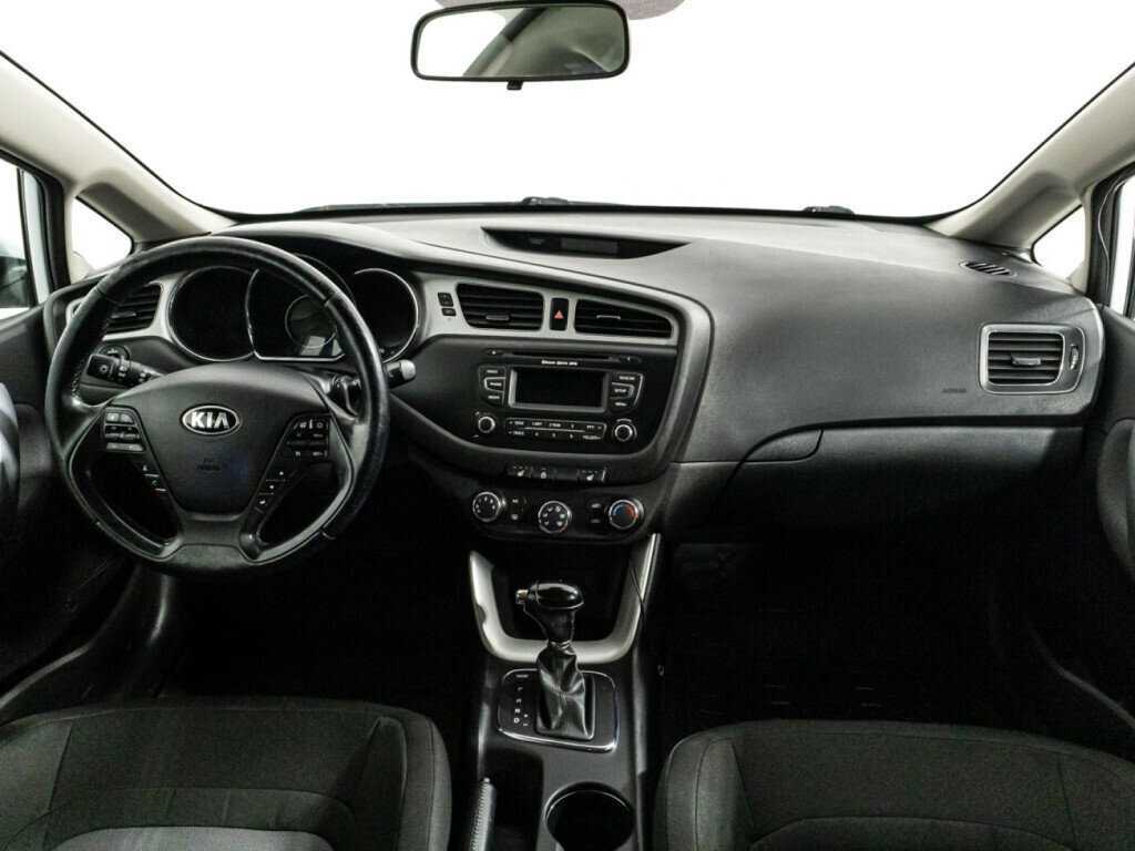 Kia Ceed 2013 года с пробегом. Фото: #12