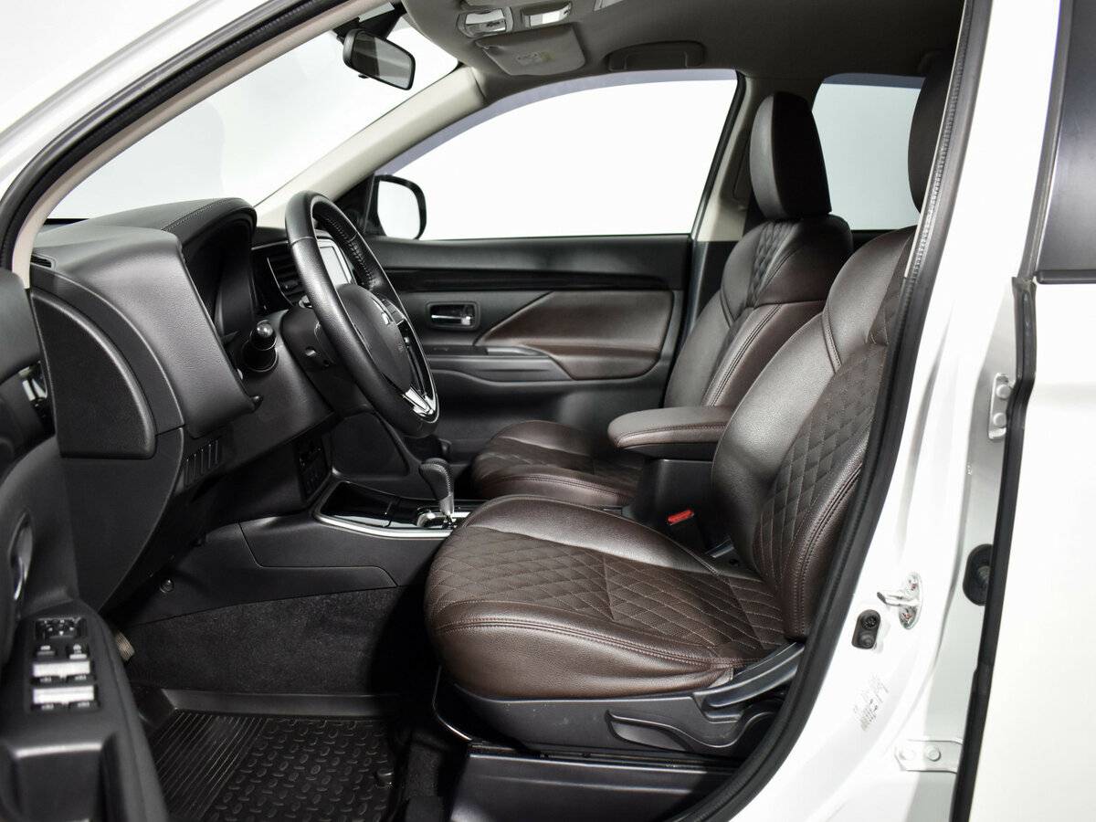 Mitsubishi Outlander 2019 года с пробегом. Фото: #7
