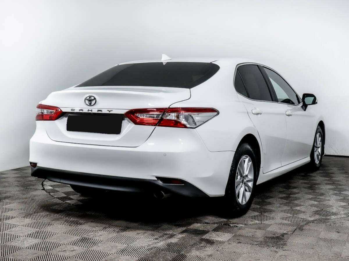 Toyota Camry 2020 года с пробегом. Фото: #3