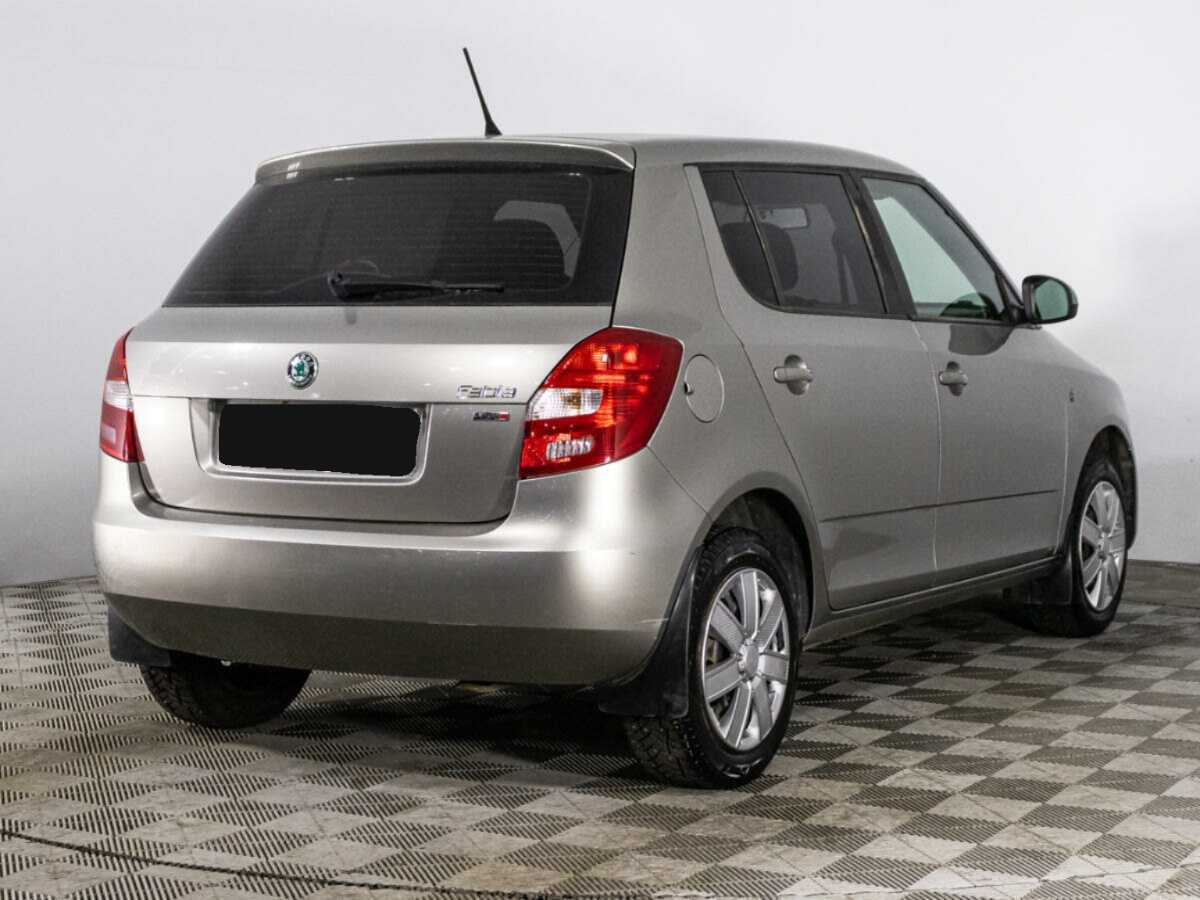 Skoda Fabia 2012 года с пробегом. Фото: #4