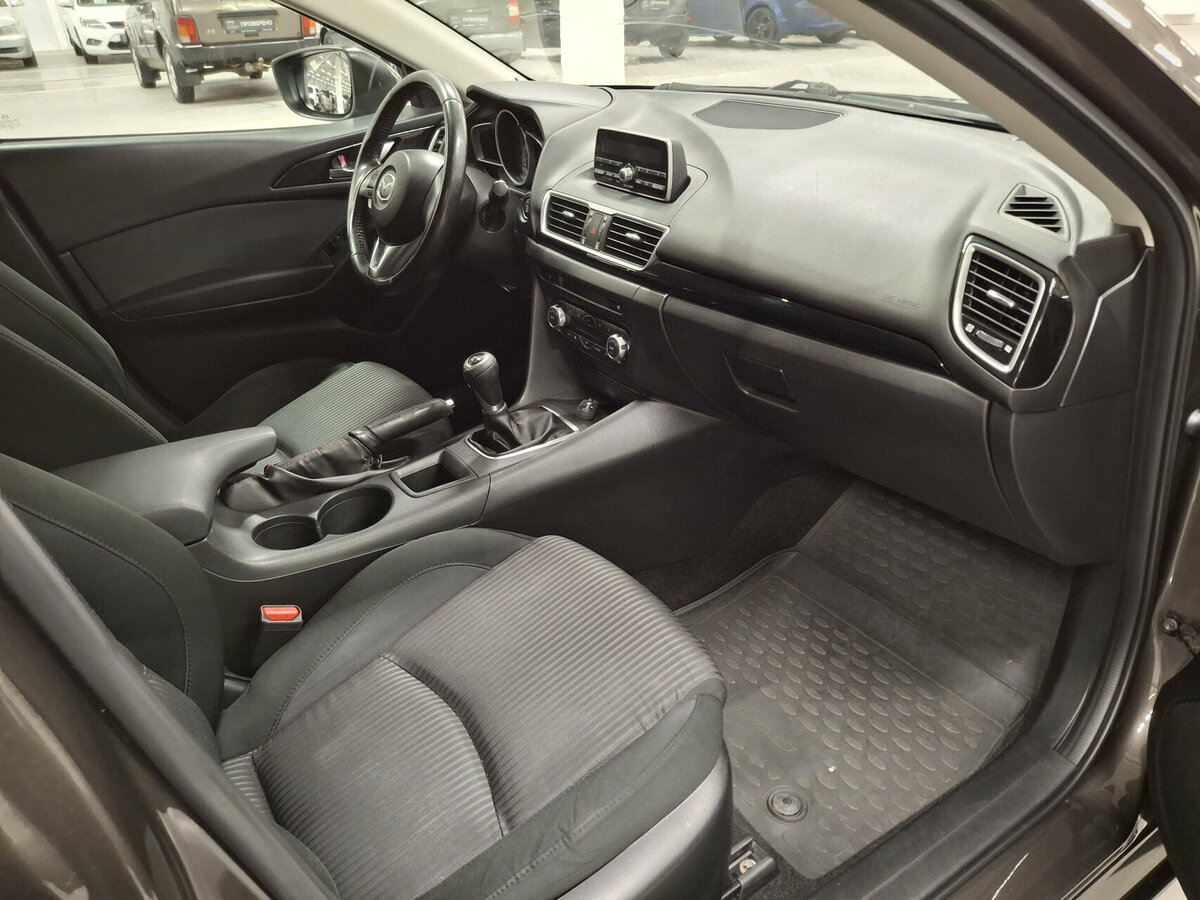 Mazda 3 2014 года с пробегом. Фото: #10