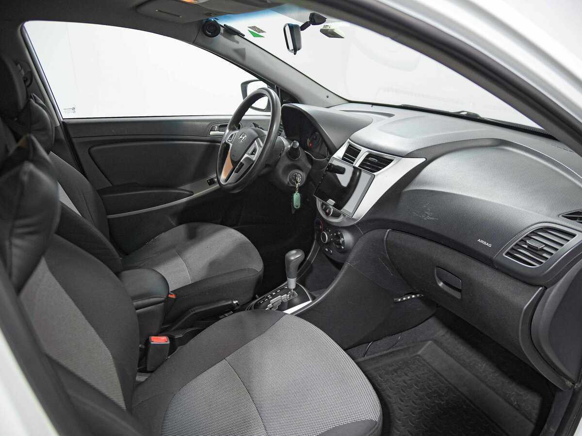 Hyundai Solaris 2013 года с пробегом. Фото: #13