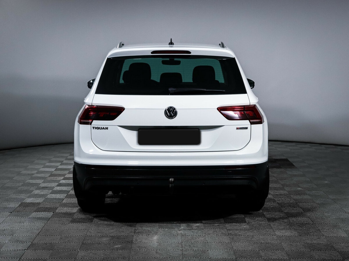 Volkswagen Tiguan 2018 года с пробегом. Фото: #4