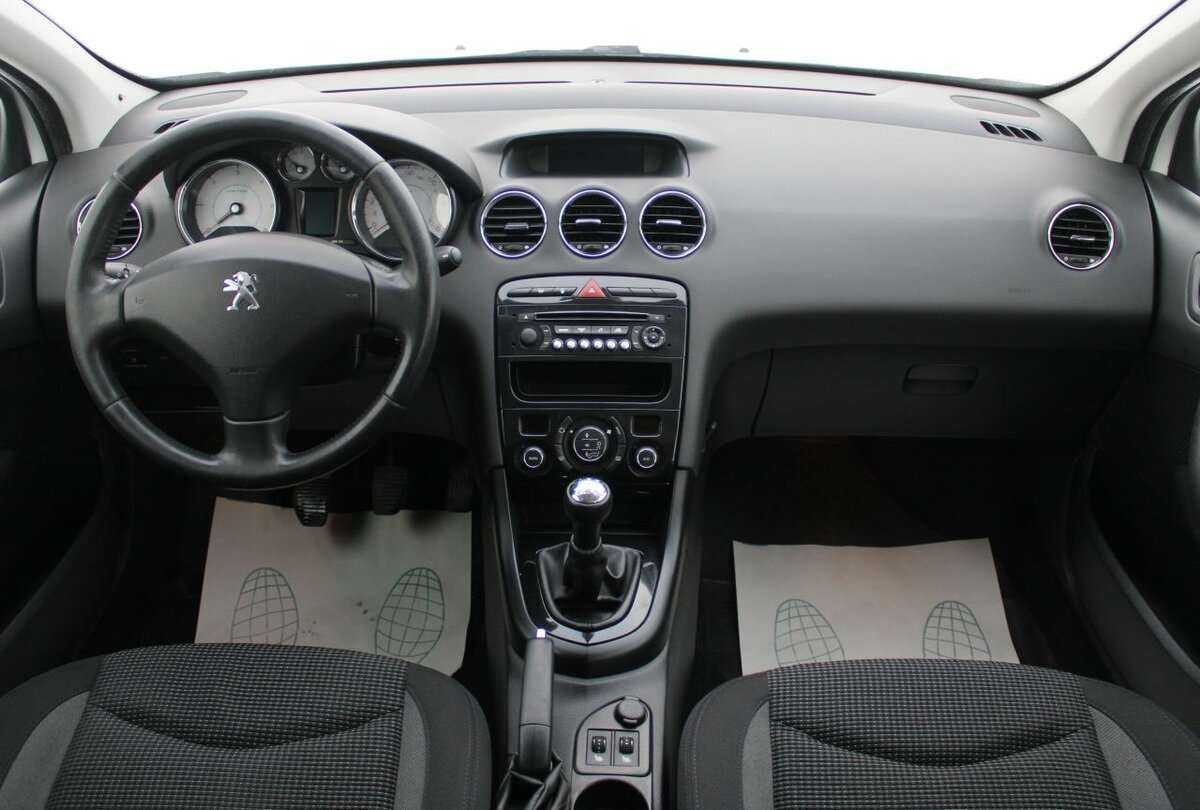 Peugeot 408 2014 года с пробегом. Фото: #8