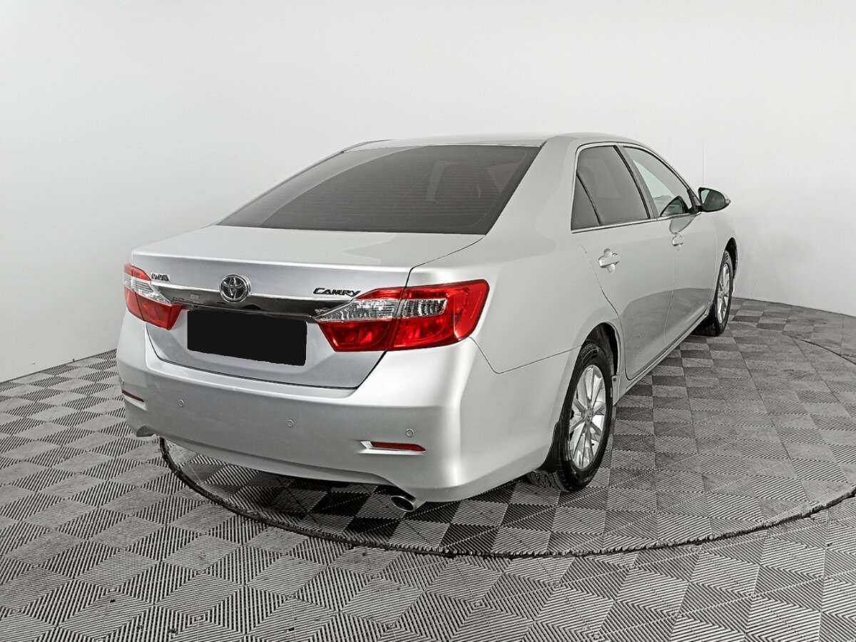 Toyota Camry 2014 года с пробегом. Фото: #4
