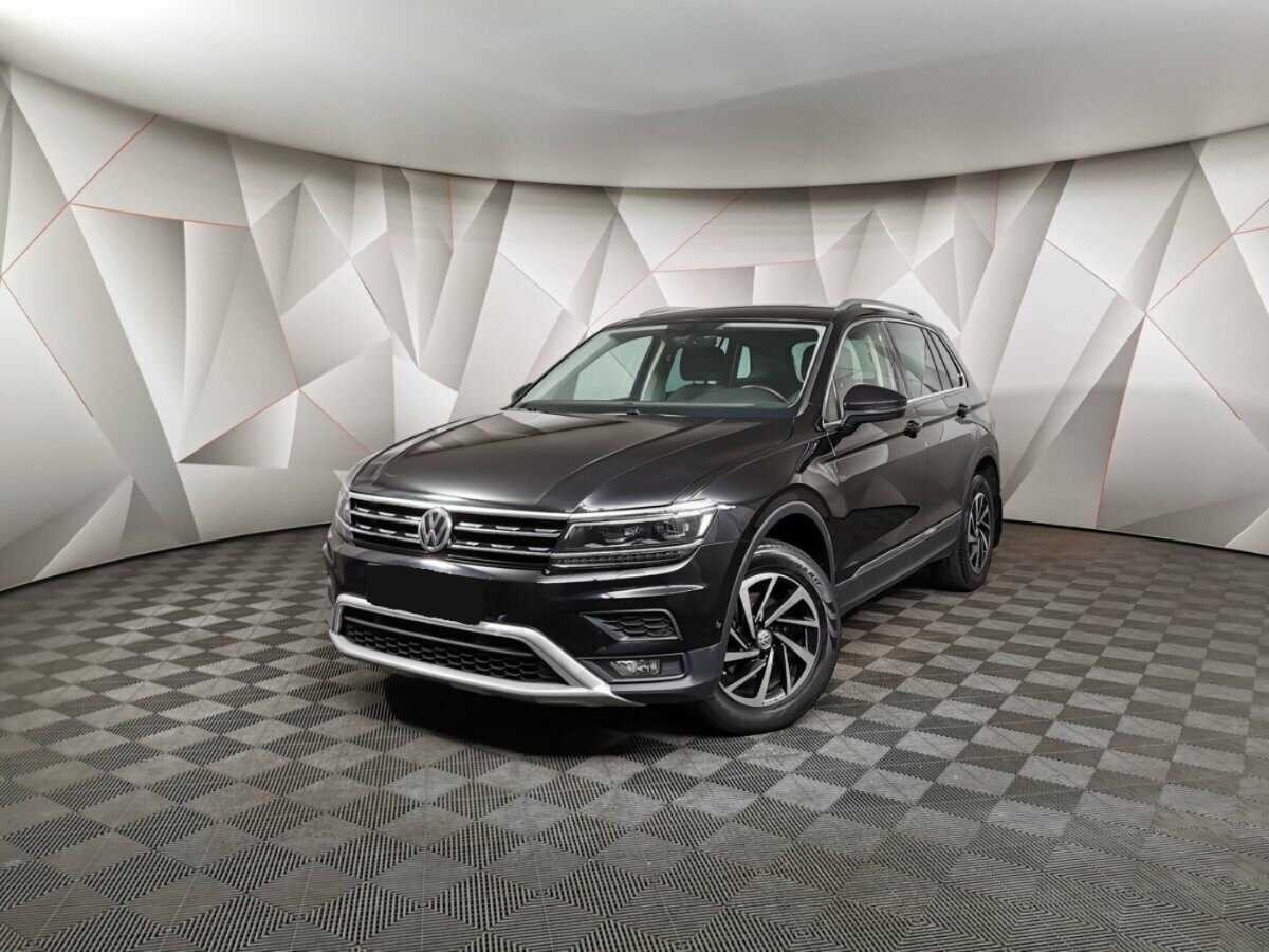 Volkswagen Tiguan 2018 года с пробегом. Посмотреть фото