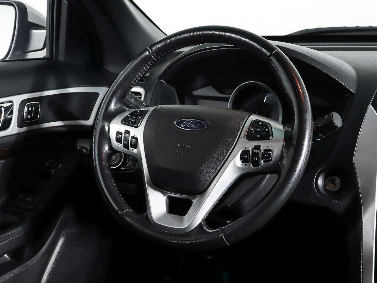 Ford Explorer 2012 года с пробегом. Фото: #14