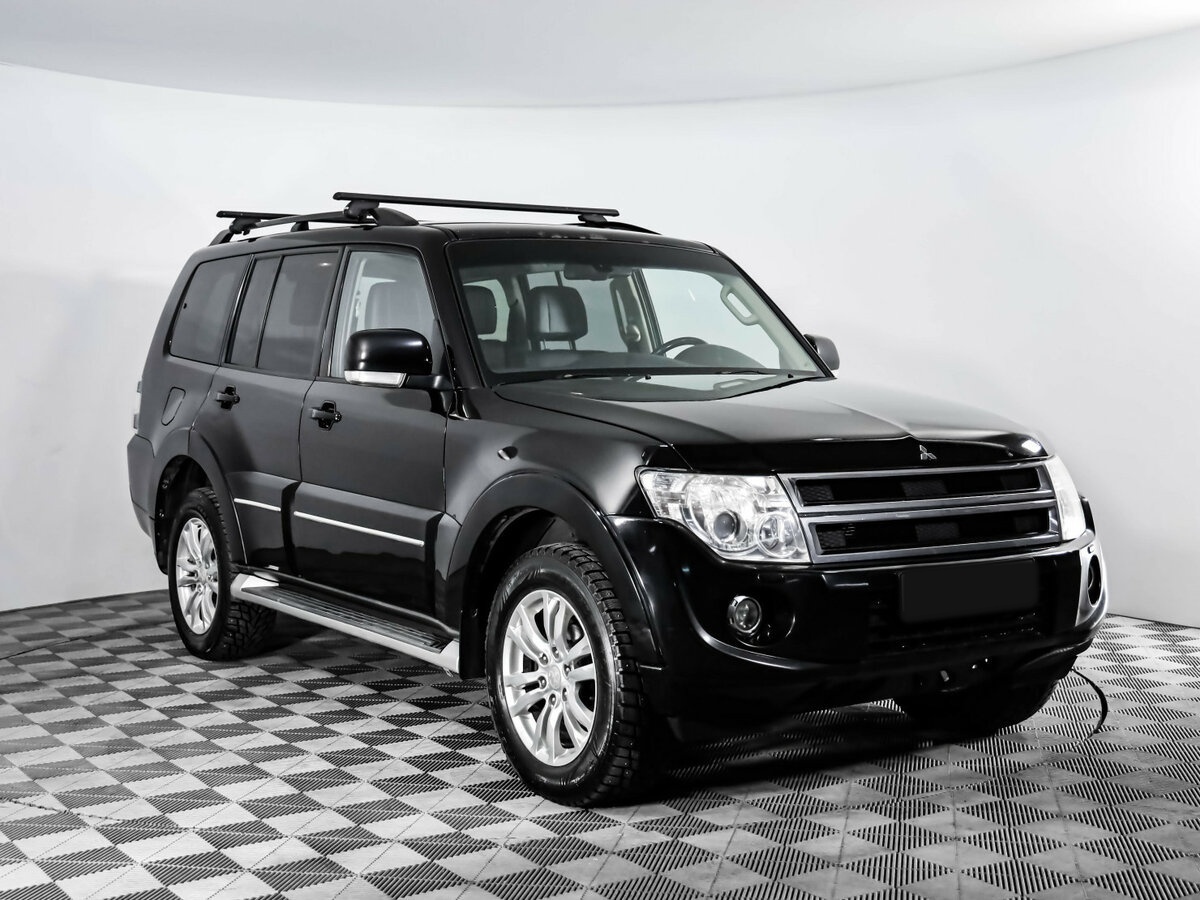 Mitsubishi Pajero 2013 года с пробегом. Фото: #2