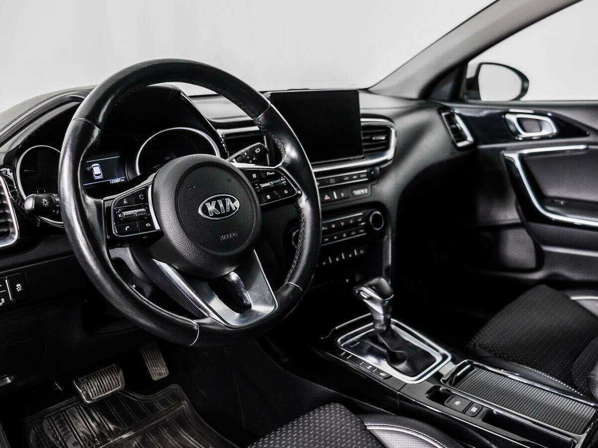 Kia Ceed 2018 года с пробегом. Фото: #8