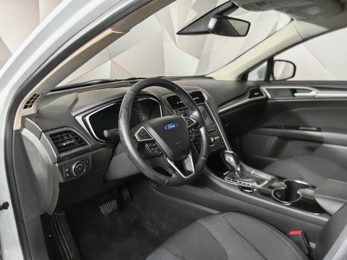 Ford Mondeo 2017 года с пробегом. Фото: #13