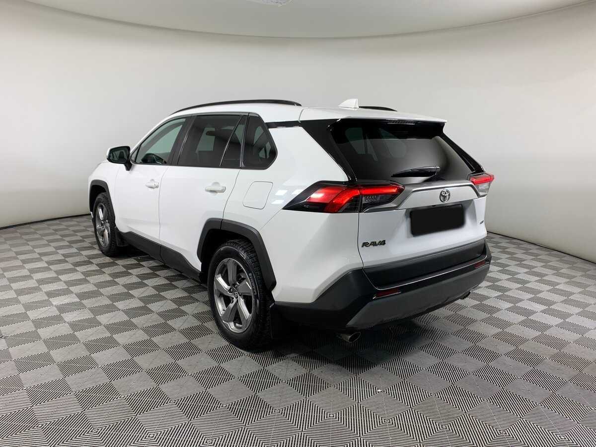 Toyota RAV4 2020 года с пробегом. Фото: #6