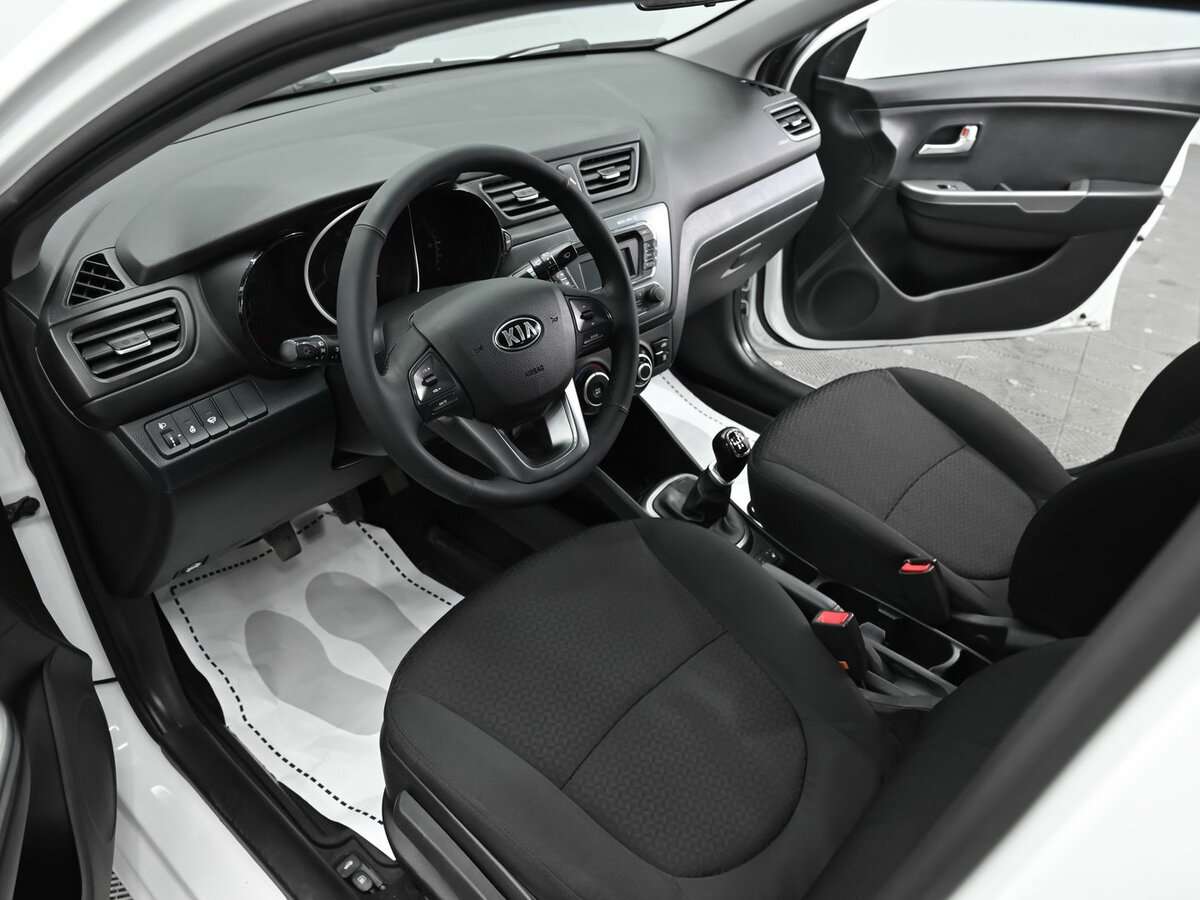 Kia Rio 2013 года с пробегом. Фото: #7