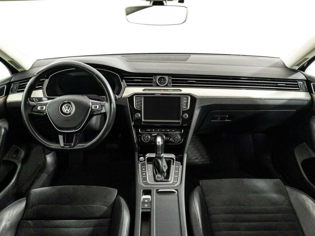 Volkswagen Passat 2016 года с пробегом. Фото: #12