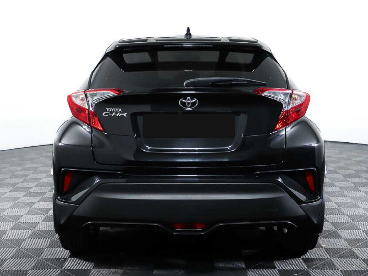 Toyota C-HR 2019 года с пробегом. Фото: #5