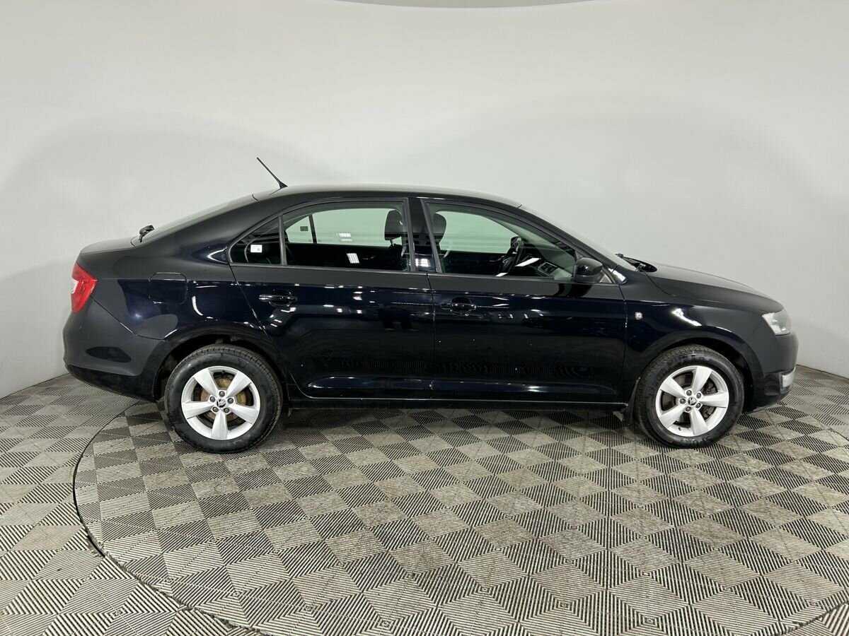 Skoda Rapid 2014 года с пробегом. Фото: #3