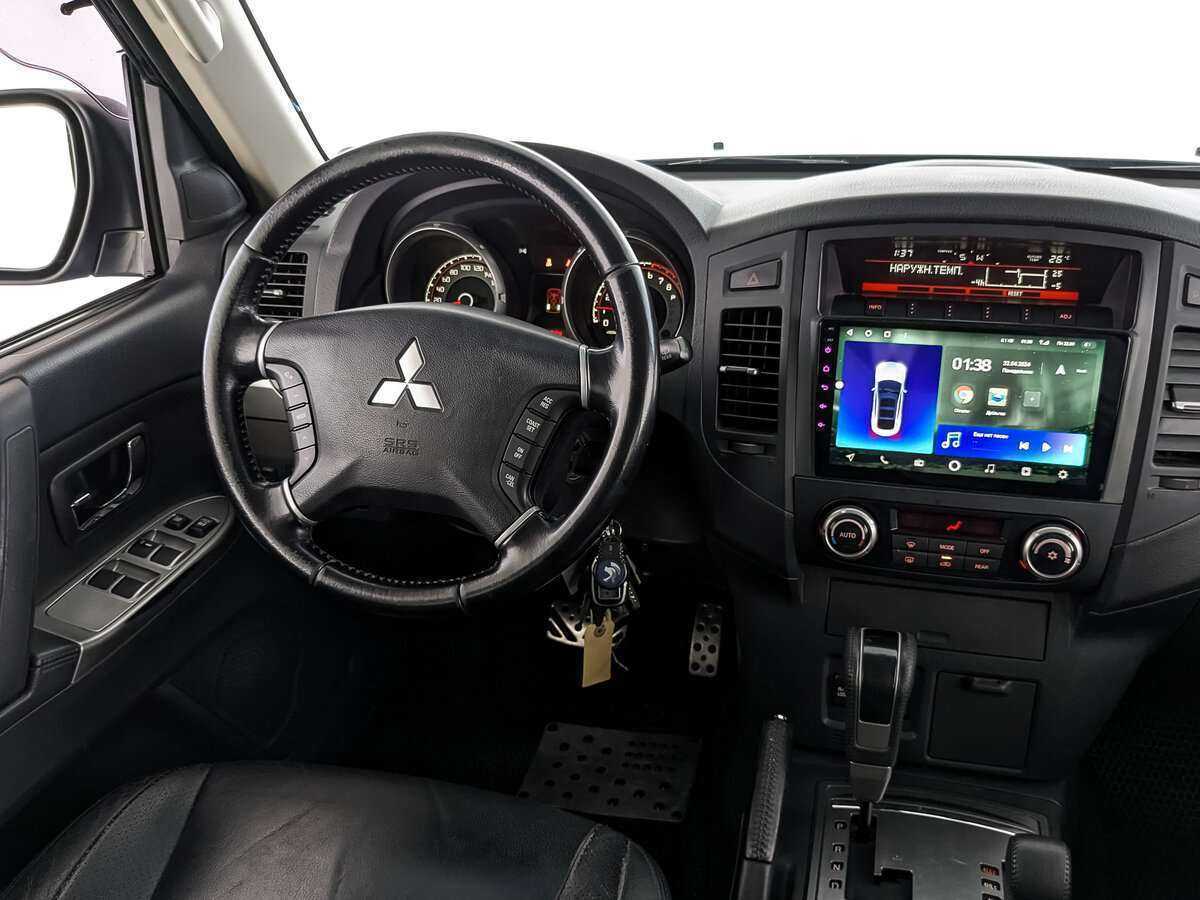Mitsubishi Pajero 2013 года с пробегом. Фото: #20