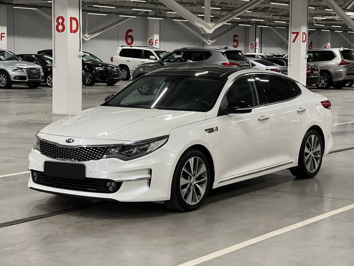 Kia K5 2017 года с пробегом. Посмотреть фото