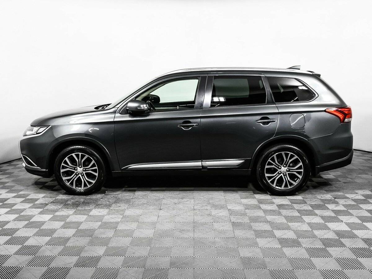 Mitsubishi Outlander 2018 года с пробегом. Фото: #7