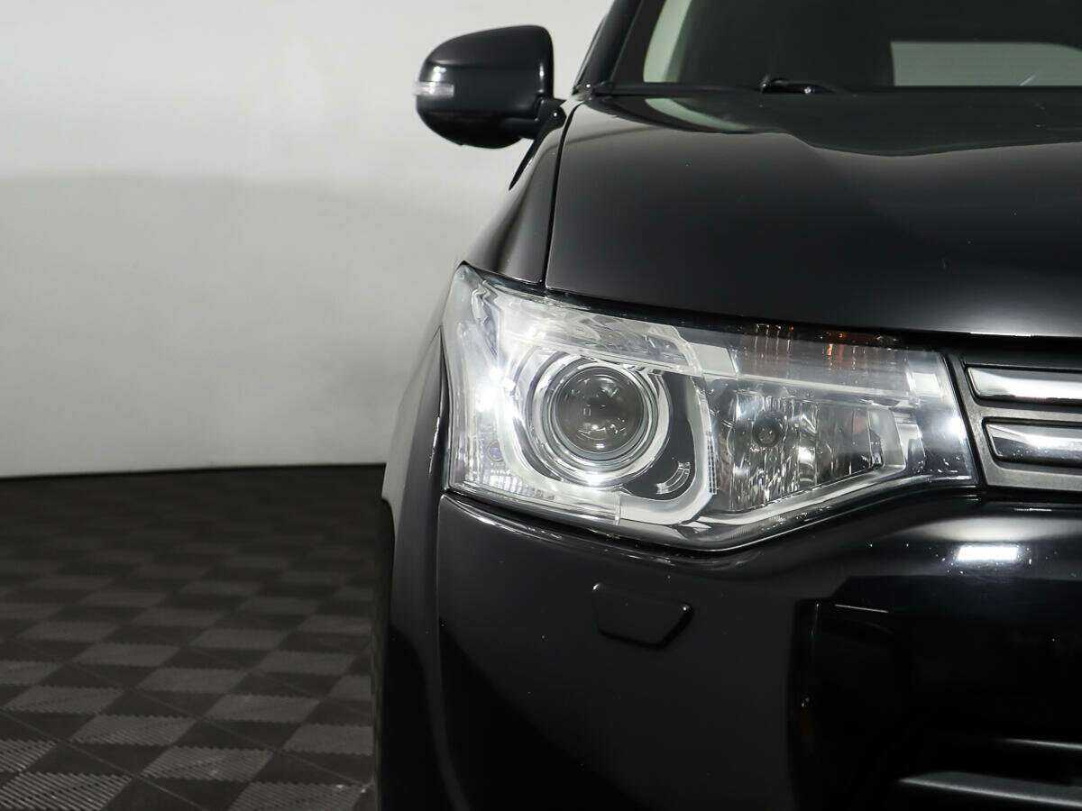 Mitsubishi Outlander 2012 года с пробегом. Фото: #23