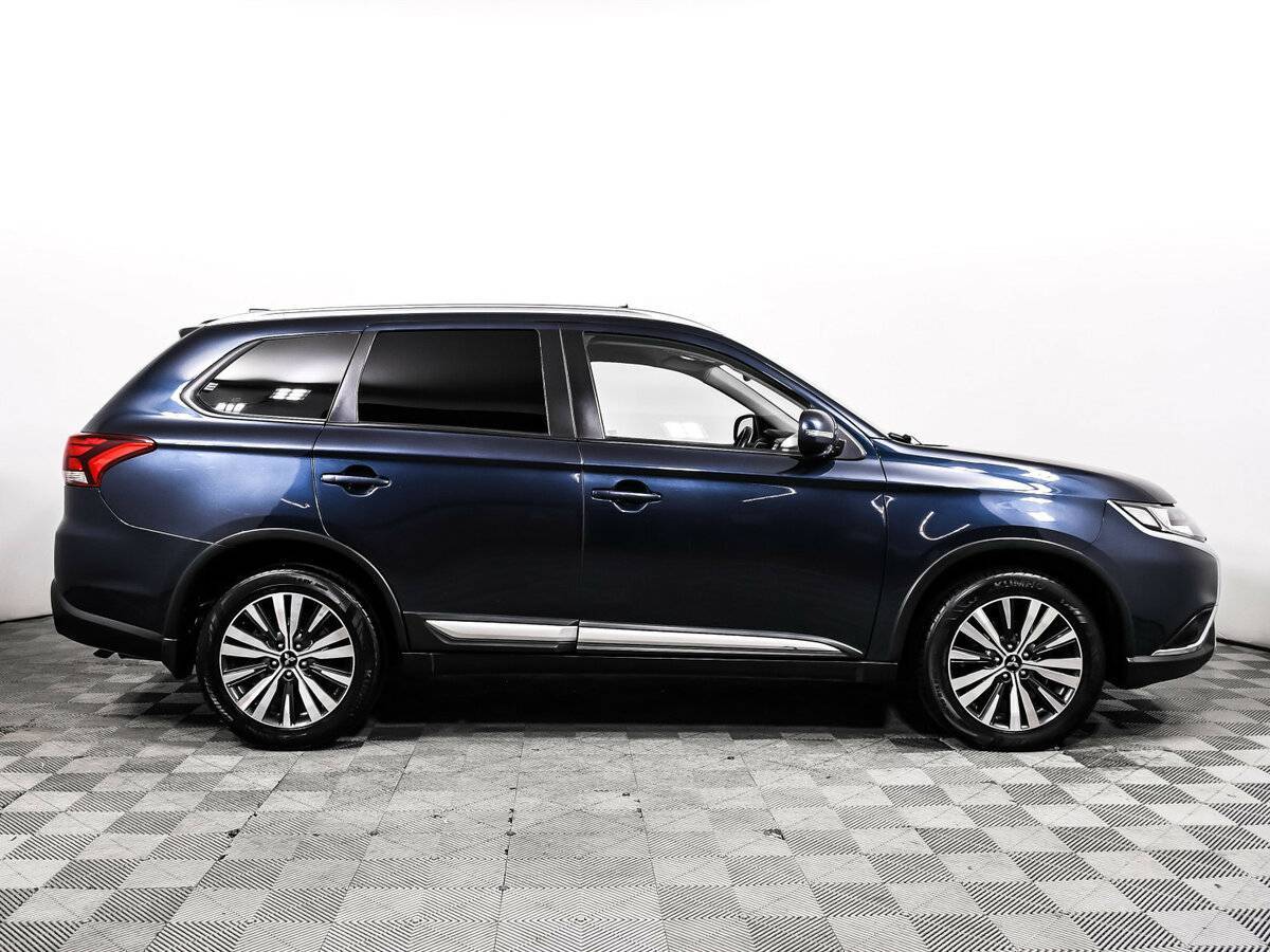 Mitsubishi Outlander 2019 года с пробегом. Фото: #3