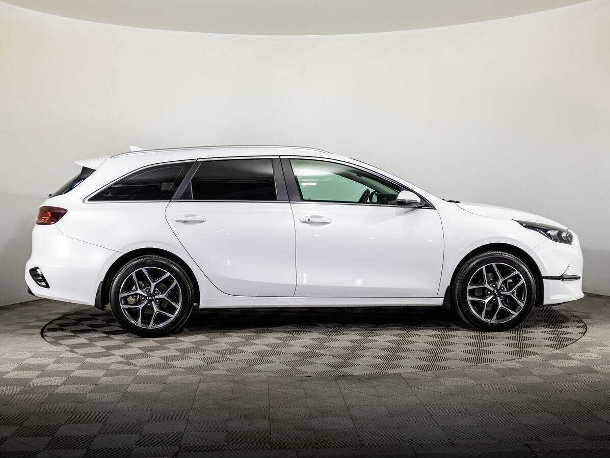 Kia Ceed 2021 года с пробегом. Фото: #3
