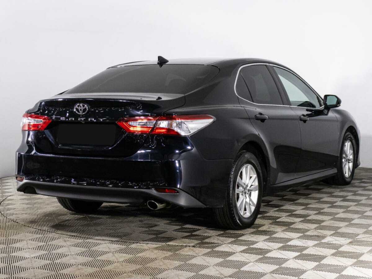 Toyota Camry 2018 года с пробегом. Фото: #4