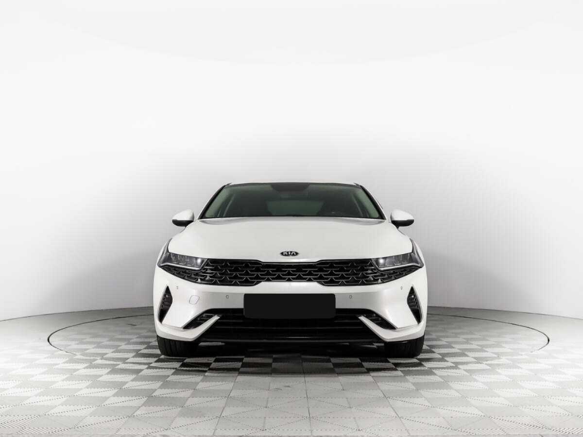 Kia K5 2021 года с пробегом. Фото: #1