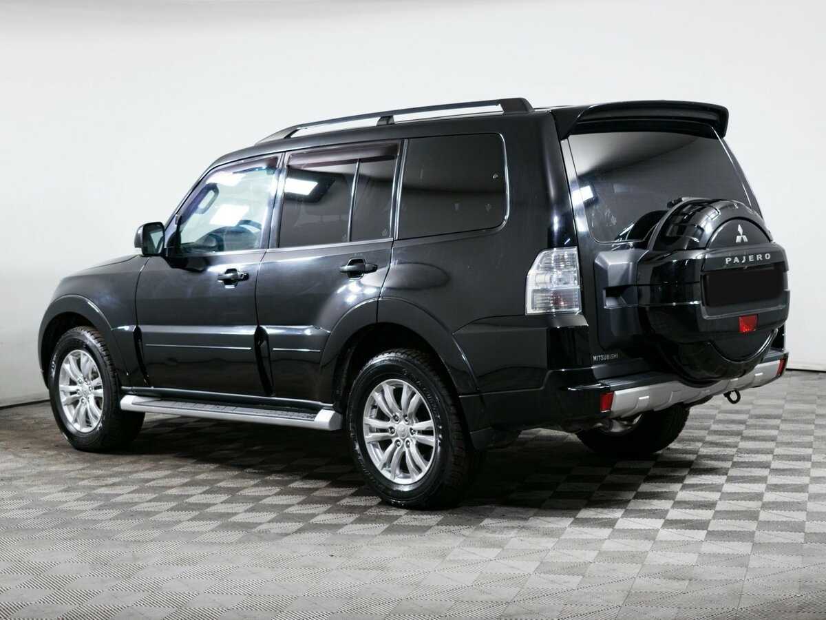 Mitsubishi Pajero 2013 года с пробегом. Фото: #4