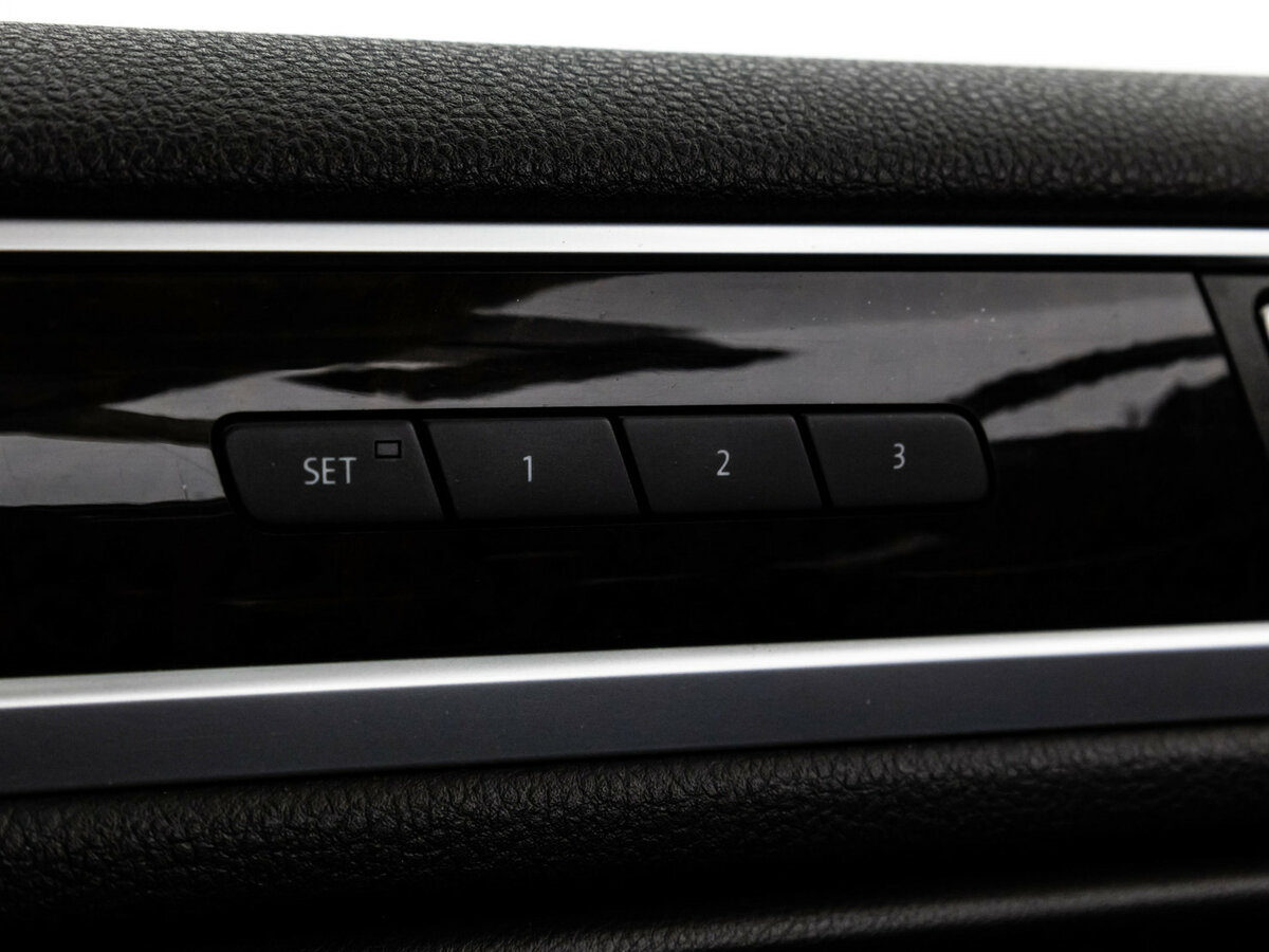 Volkswagen Touareg 2012 года с пробегом. Фото: #22