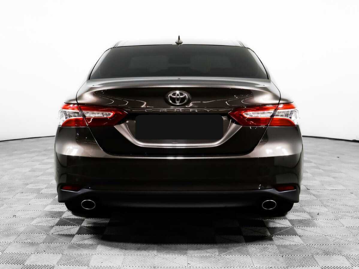 Toyota Camry 2020 года с пробегом. Фото: #5