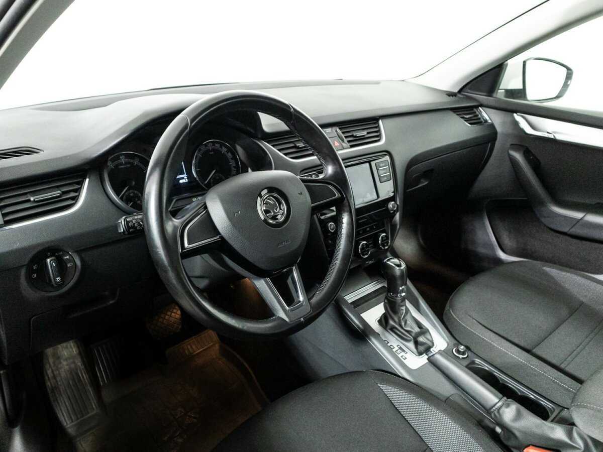 Skoda Octavia 2020 года с пробегом. Фото: #10
