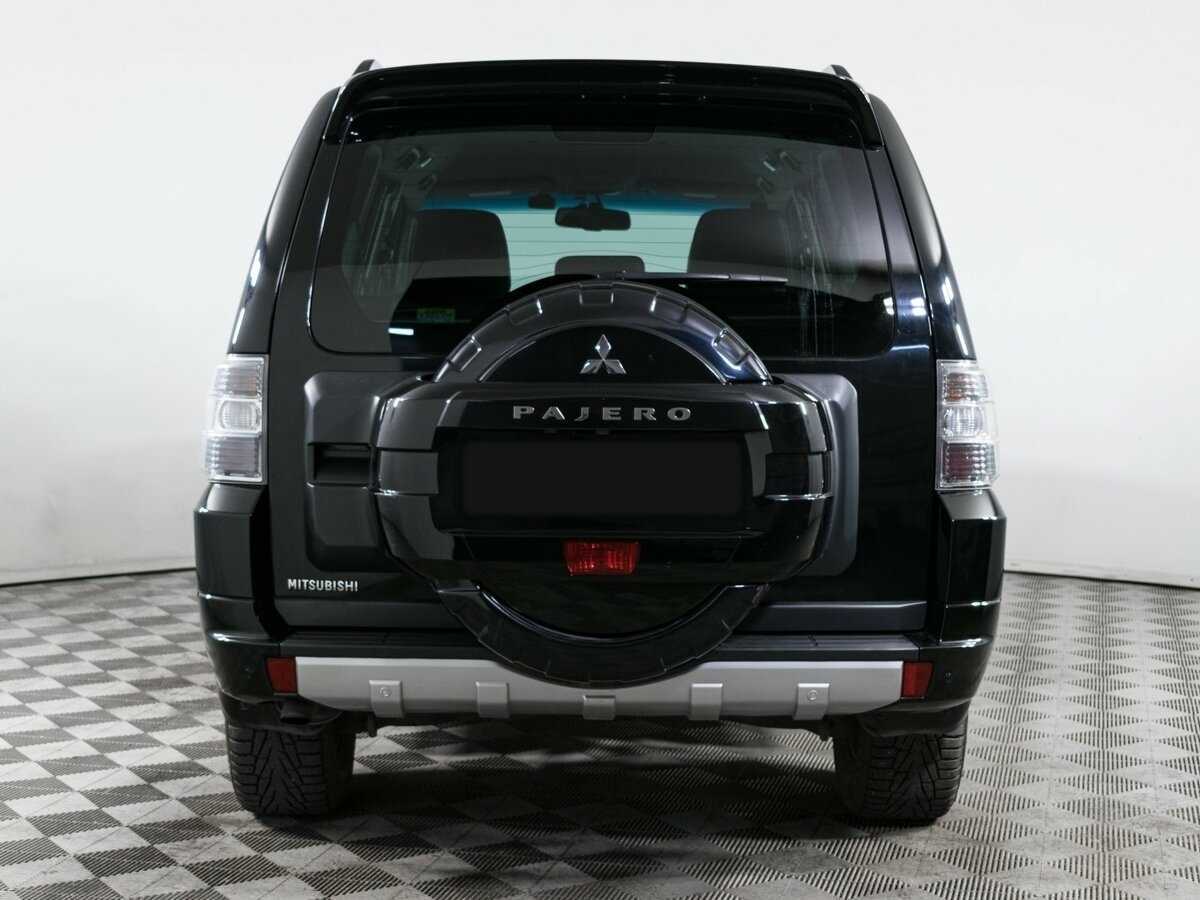 Mitsubishi Pajero 2012 года с пробегом. Фото: #4