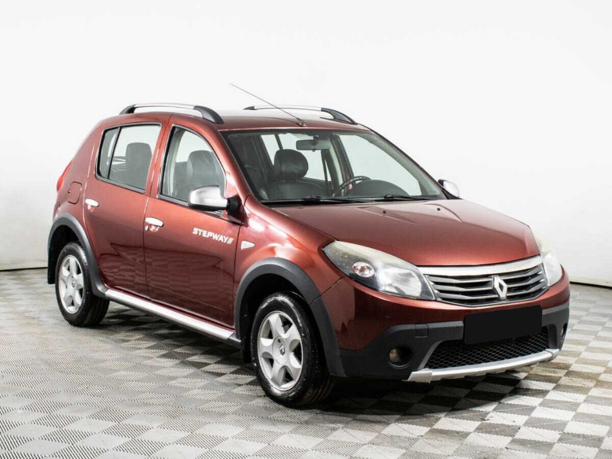 Renault Sandero 2012 года с пробегом. Фото: #2