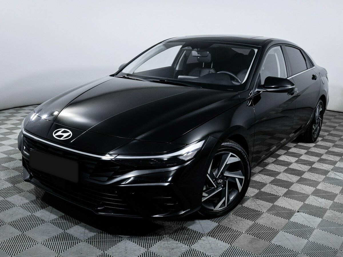 Hyundai Elantra 2023 года с пробегом. Фото: #13