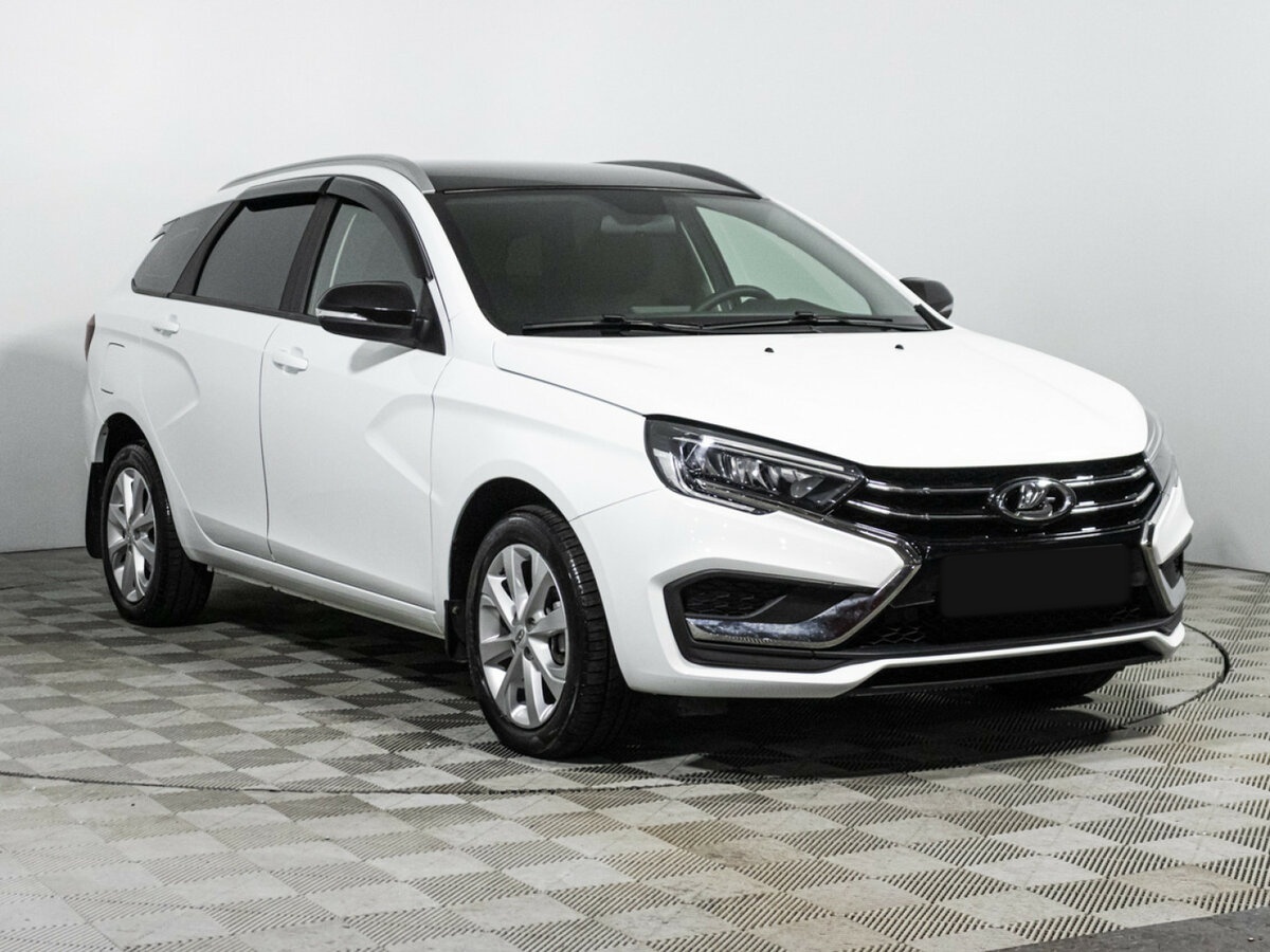 Lada (ВАЗ) Vesta 2024 года с пробегом. Фото: #2