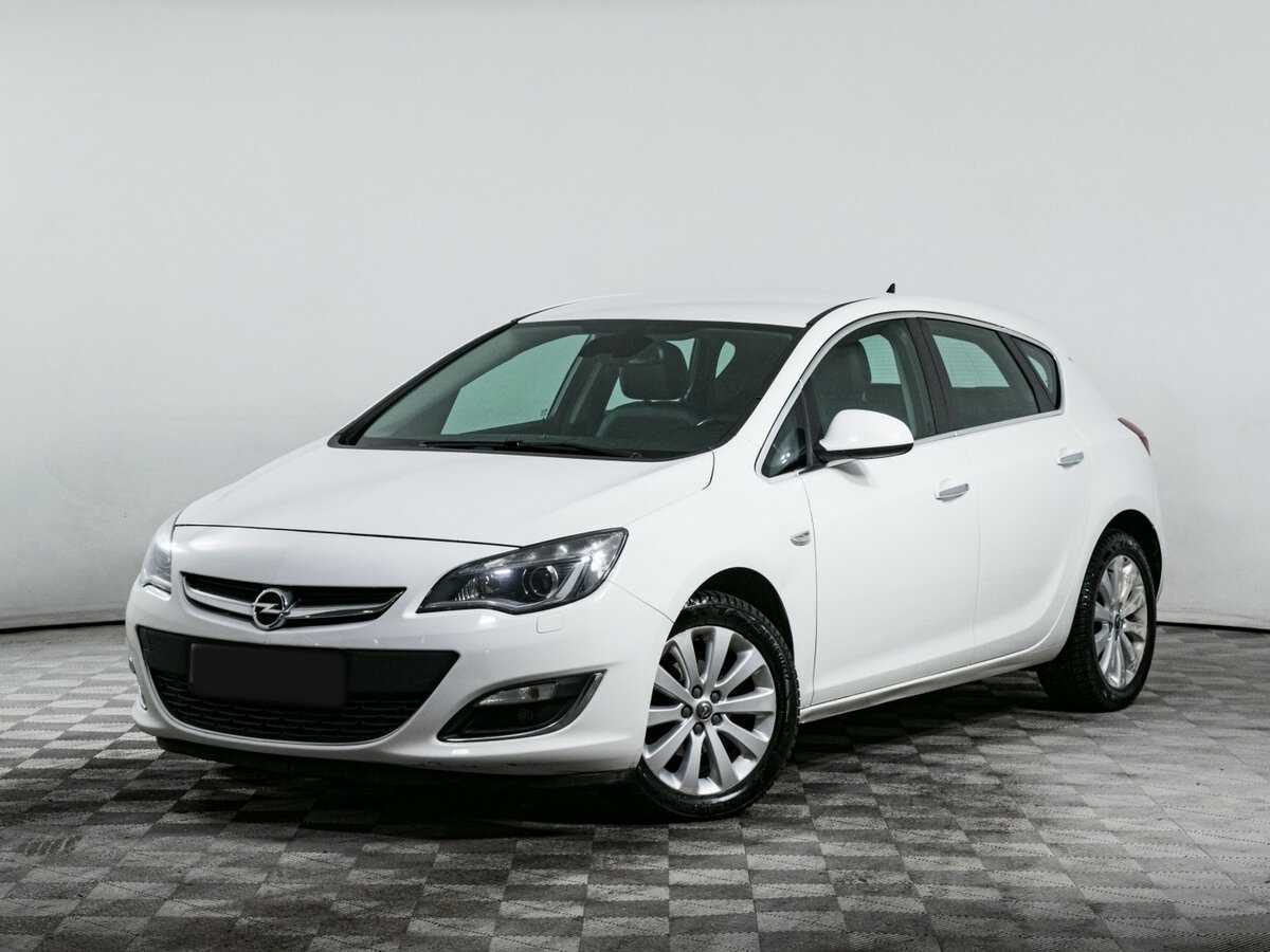 Opel Astra 2012 года с пробегом. Посмотреть фото