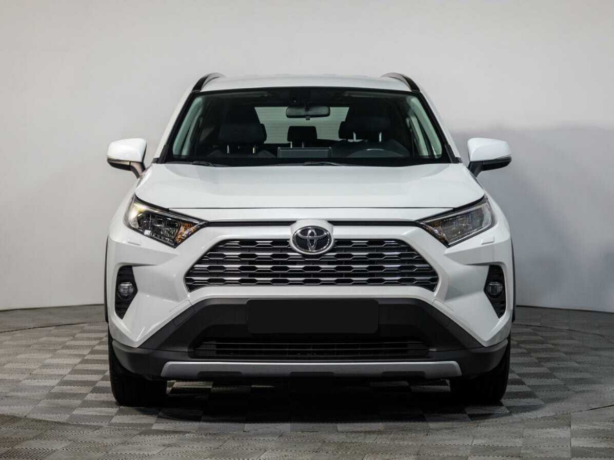 Toyota RAV4 2020 года с пробегом. Посмотреть фото