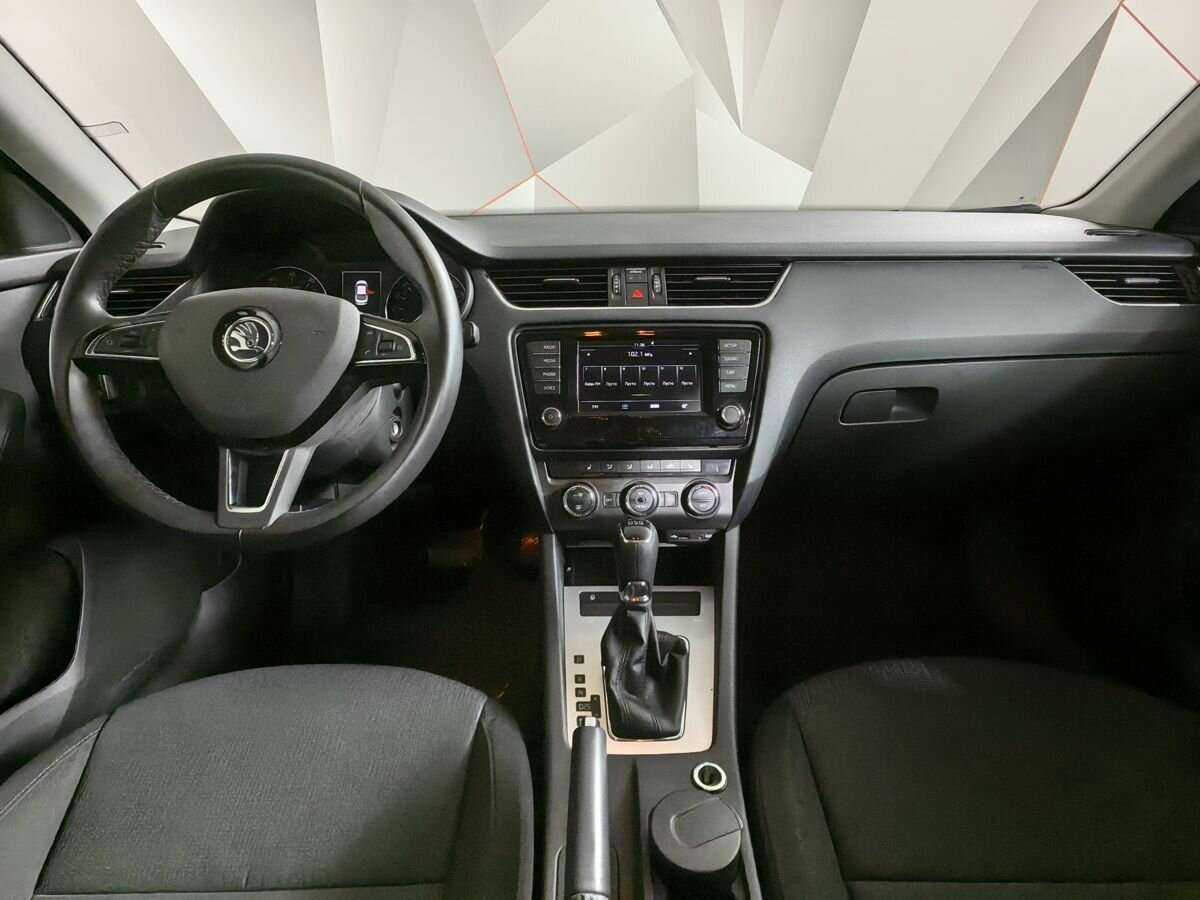 Skoda Octavia 2017 года с пробегом. Фото: #9