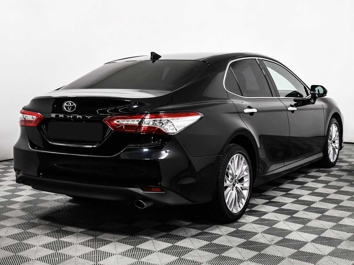 Toyota Camry 2018 года с пробегом. Фото: #4