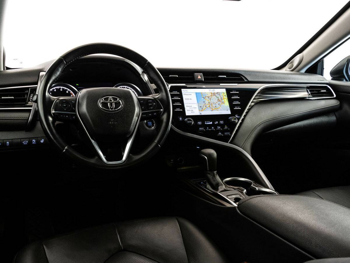 Toyota Camry 2019 года с пробегом. Фото: #10