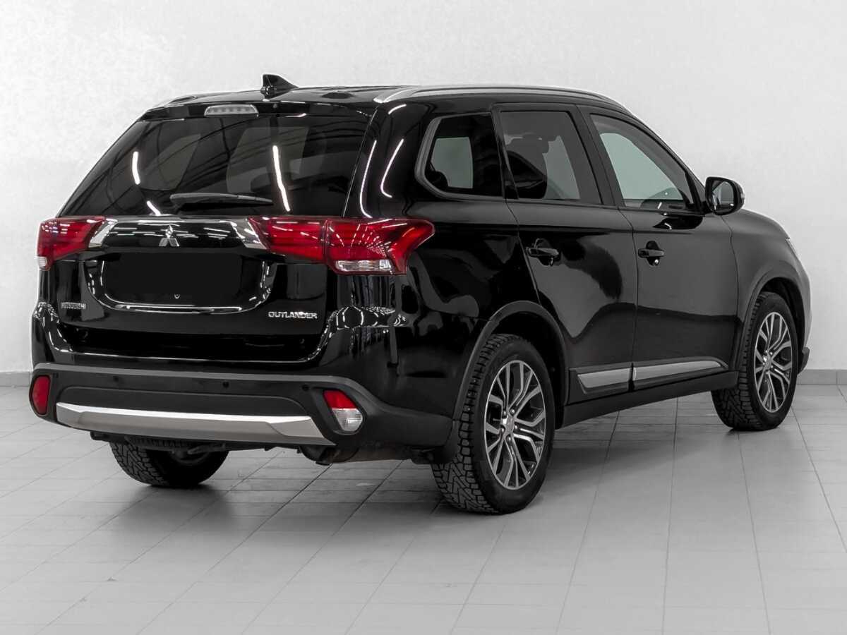 Mitsubishi Outlander 2018 года с пробегом. Фото: #4