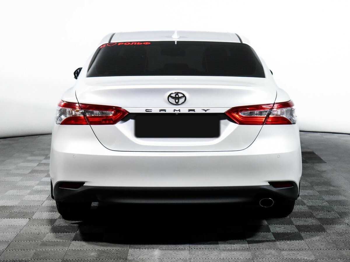 Toyota Camry 2019 года с пробегом. Фото: #5