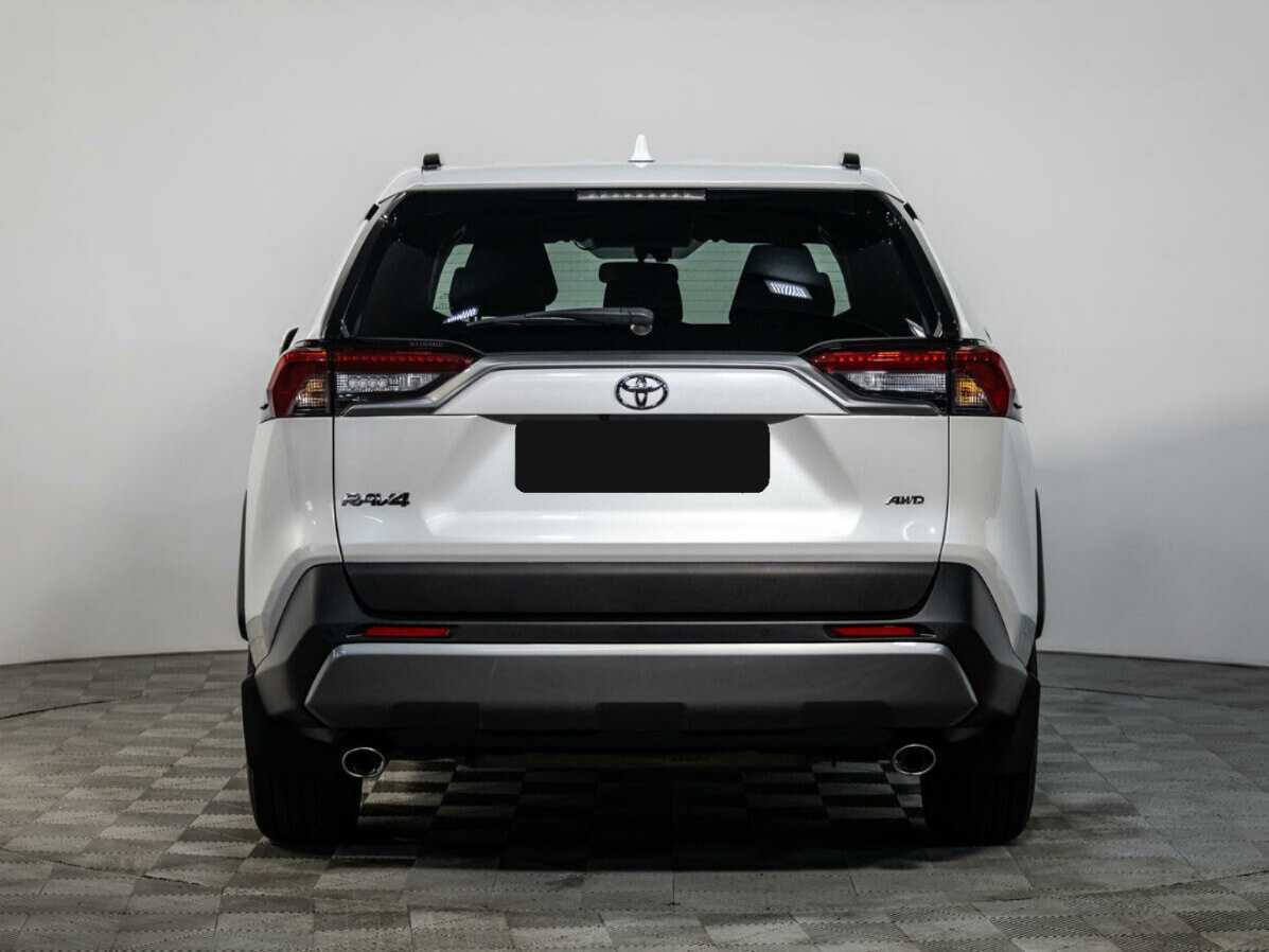 Toyota RAV4 2020 года с пробегом. Фото: #4