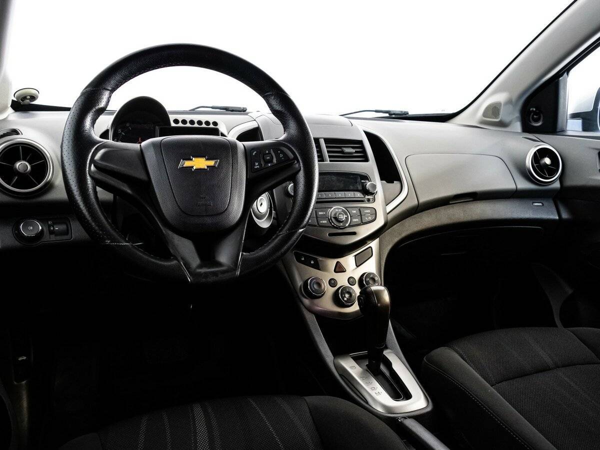 Chevrolet Aveo 2015 года с пробегом. Фото: #8