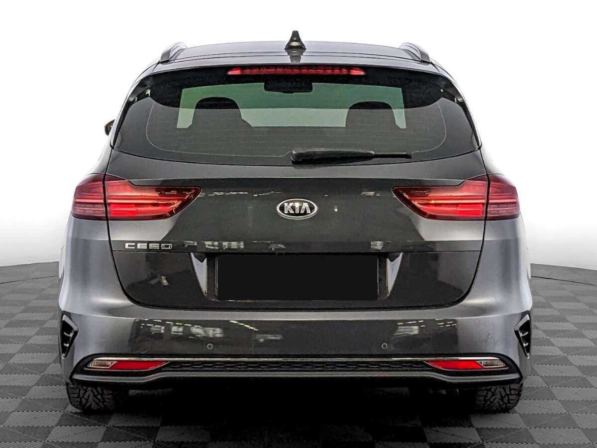 Kia Ceed 2021 года с пробегом. Фото: #5