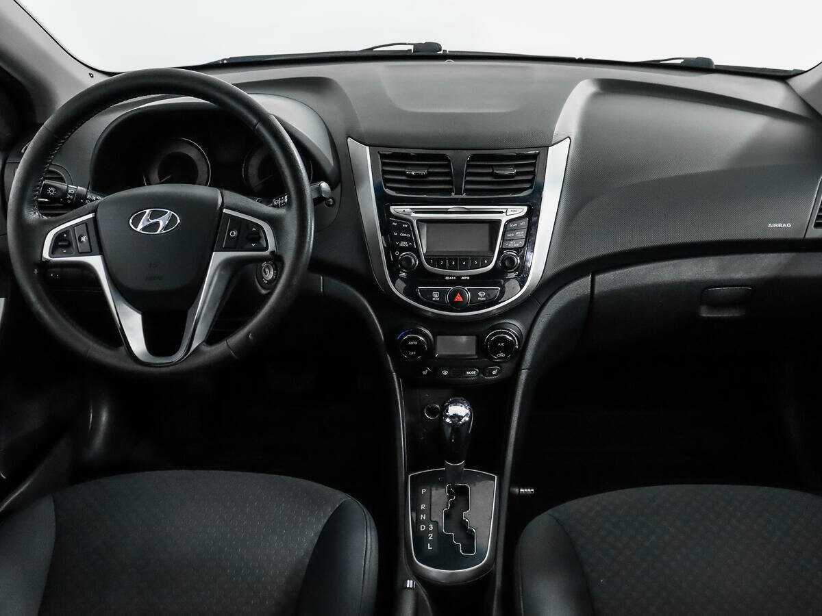 Hyundai Solaris 2012 года с пробегом. Фото: #11